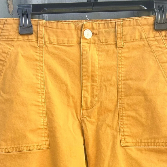 Gap  Girlfriend Utility Khaki, size 10 - Picture 14 of 14